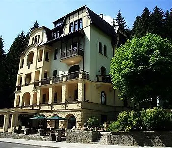 Hotel & Wellness St. Moritz 4*