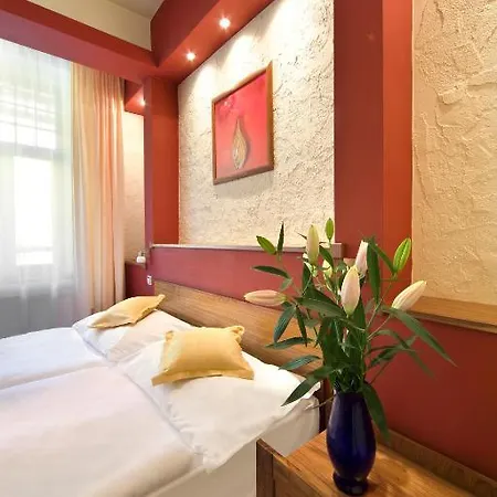 Szálloda & Wellness St. Moritz 4*